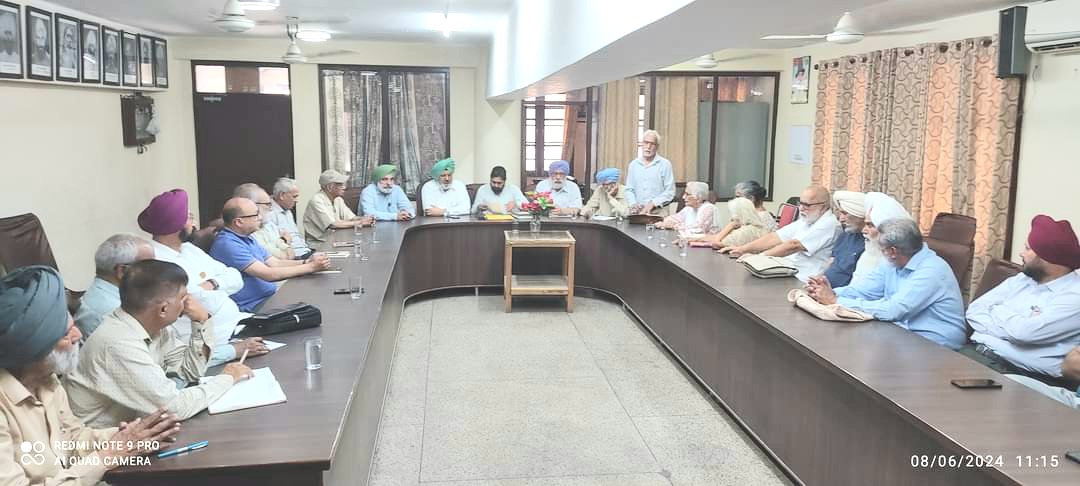 Important decisions were taken by the Desh Bhagat Memorial Committee
